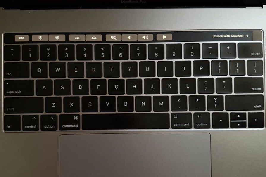 Macbook pro 2018 15inch513788727620413441