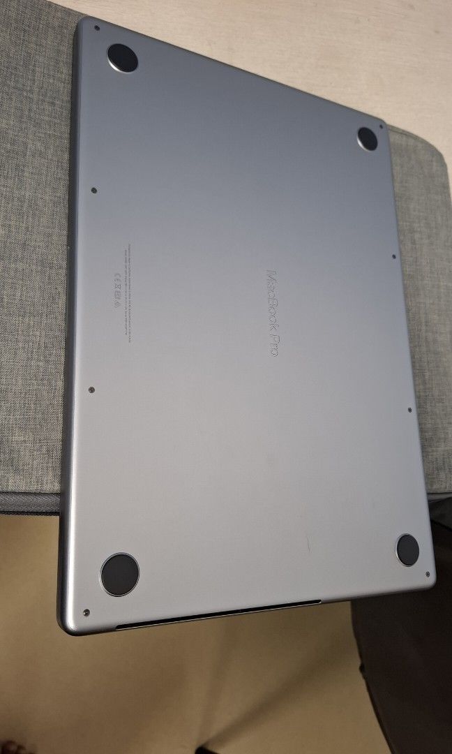 MacBook Pro M1 Pro 16 2021513941459132098568