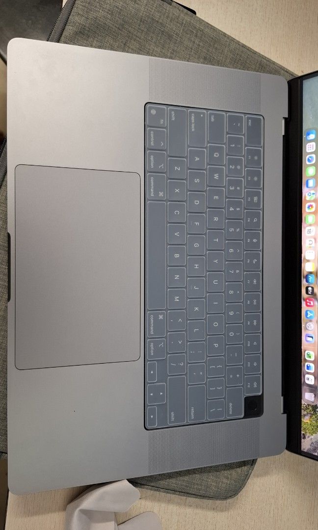 MacBook Pro M1 Pro 16 2021513941459132098565