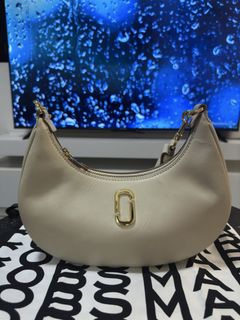 (Category: ) located in . Submitted by hapishopee (Listing ID 1450538032, Image 1). Description: .