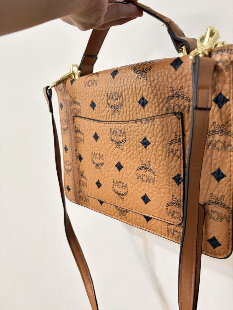 MCM Crossbody/Handbag (Category: Shoulder Bags) located in Balanga. Submitted by neri_declutters (Listing ID 1450677593, Image 3). Description: 📍Location: Balanga Bataan 🏍️Delivery Options: J&T, and LBC 💵Mode of Payment: Gcash, Bank Transfer (Payment First Basis) ❌No cancellation of order/s #PrelovedBags #PrelovedBag #PrelovedPH #PrelovedBagsPH #BrandedPreloved ThriftFinds UkayFinds UkayPH SecondHandStyle SustainableFashion Note: Kindly manage