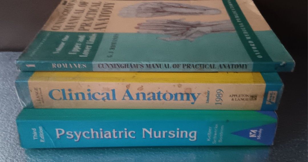 Medical textbooks 5 (Category: Textbooks) located in Las Pinas. Submitted by 030700 (Listing ID 1450587368, Image 1). Description: medical books bundle 5.