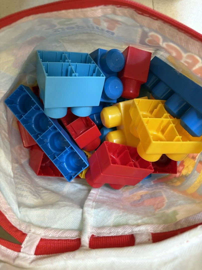 Mega Blocks First Builder (Category: Lego & Building Sets) located in Cebu City. Submitted by azunzionnn_ (Listing ID 1450703938, Image 3). Description: Mega Blocks First Builder for Kids Toy perfect for kids or montessori DM for price 📌 MOP: Gcash 📌 MOD: JNT 📍 LOC: Cebu.