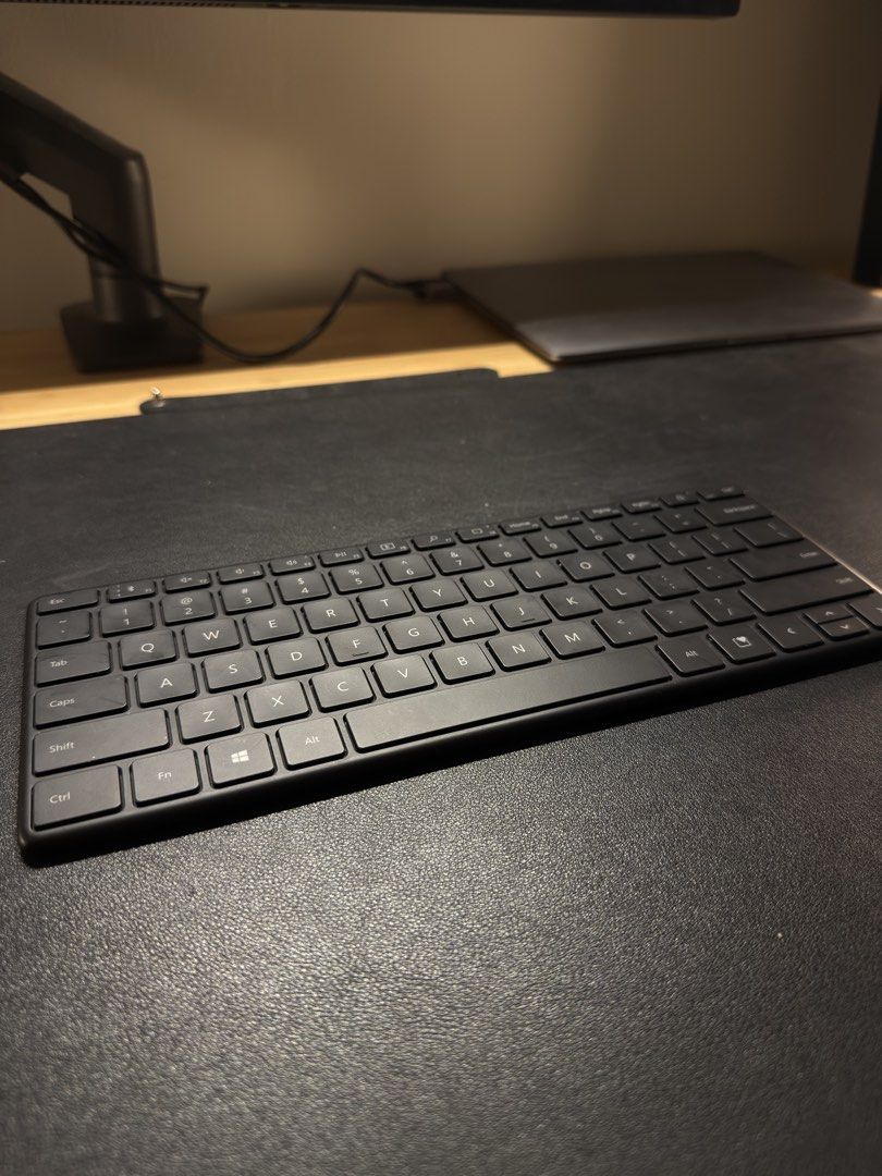 Microsoft Designer Compact Keyboard513948837678960642