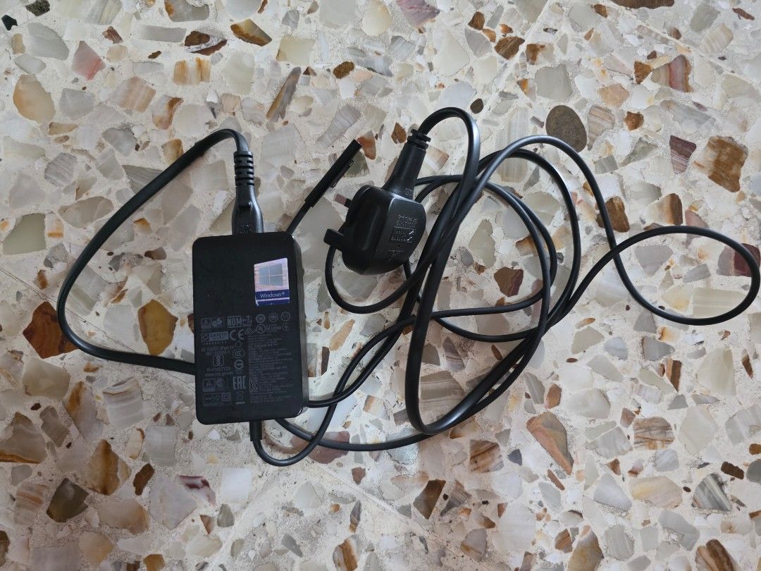Microsoft Surface Power Adapter Charger513524715132047362