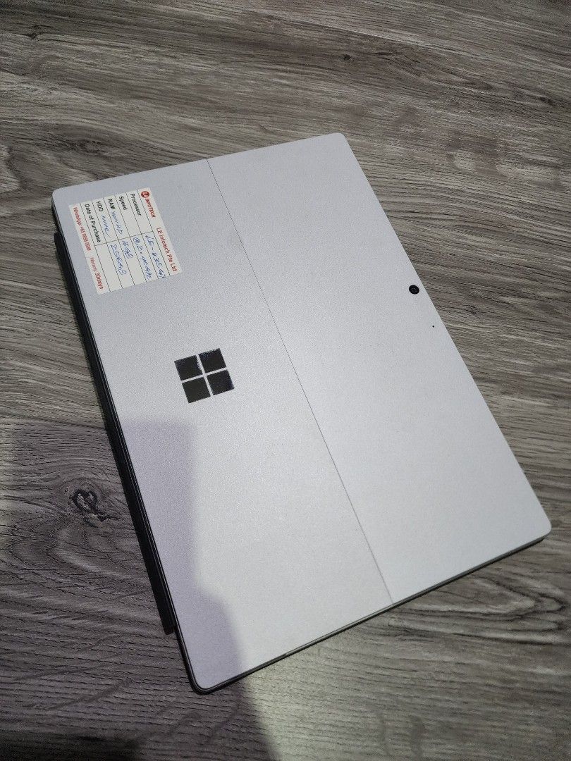 Microsoft Surface Pro 7+ with Keyboard513511321565276163