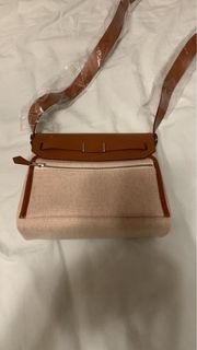 （分類：）位於 。 由 lamlambrown 提交（商品編號 1450631025，圖片 1）。簡介： 。
