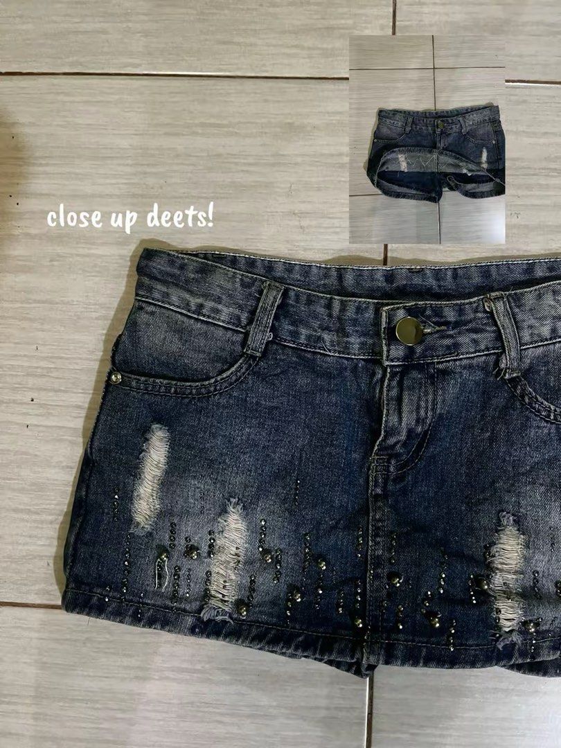Mini skort (Category: Skirts) located in Legazpi City. Submitted by aliebuy (Listing ID 1450708695, Image 2). Description: can do meet up at ayala legazpi can ship via j&t (Cashg) .