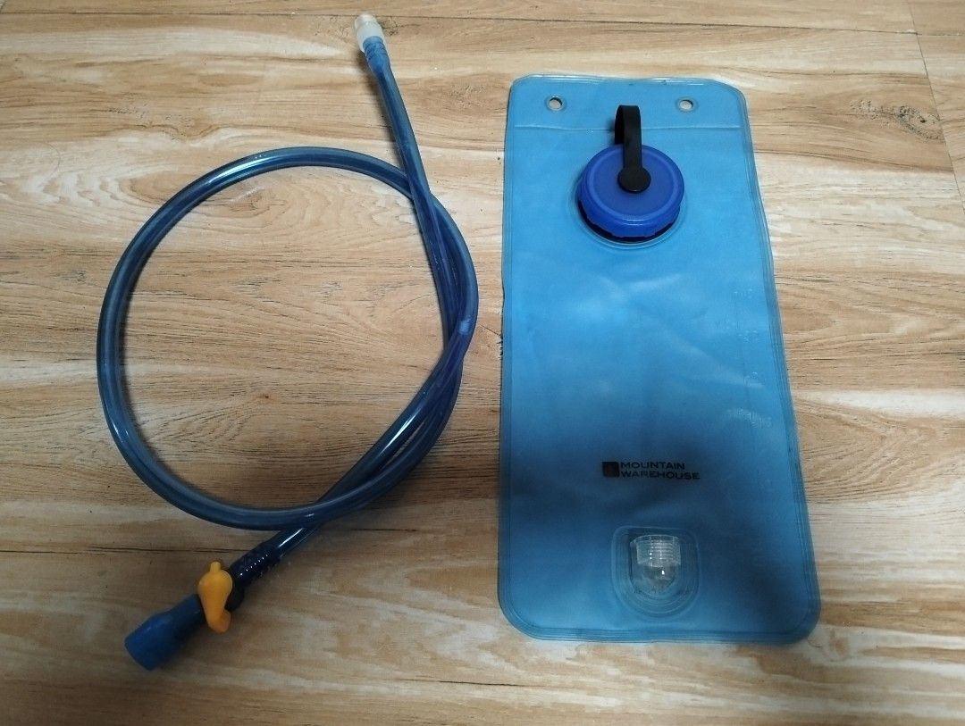 MOUNTAIN WAREHOUSE HYDRATION BLADDER (Category: Bicycles) located in Cabuyao City. Submitted by trip10clothing (Listing ID 1450578434, Image 2). Description: READ FIRST... FOR SALE: MOUNTAIN WAREHOUSE HYDRATION PACK Brandnew 1 Liter Tested Only PRICE: 1K FIXED PICK UP OR SHIPPING LOCATION: Cabuyao Laguna DM📩.