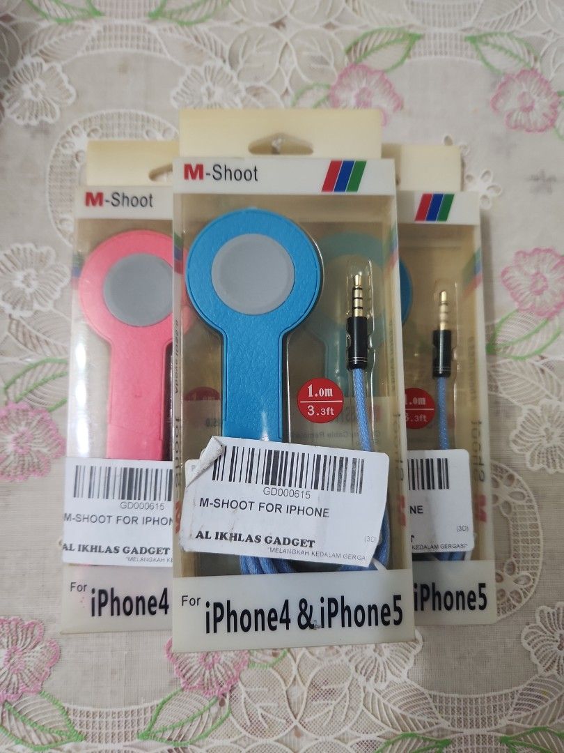 M-Shoot For IPhone & Ipad IOS (Category: Other Accessories) located in Subang Jaya. Submitted by skylai (Listing ID 1450634336, Image 2). Description: suitable for iPhone and ipad user rm10 for 3.
