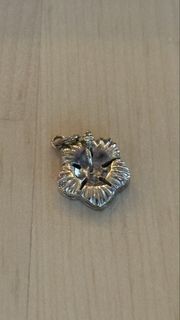 (Category: ) located in . Submitted by ayaceldan (Listing ID 1450613766, Image 1). Description: .