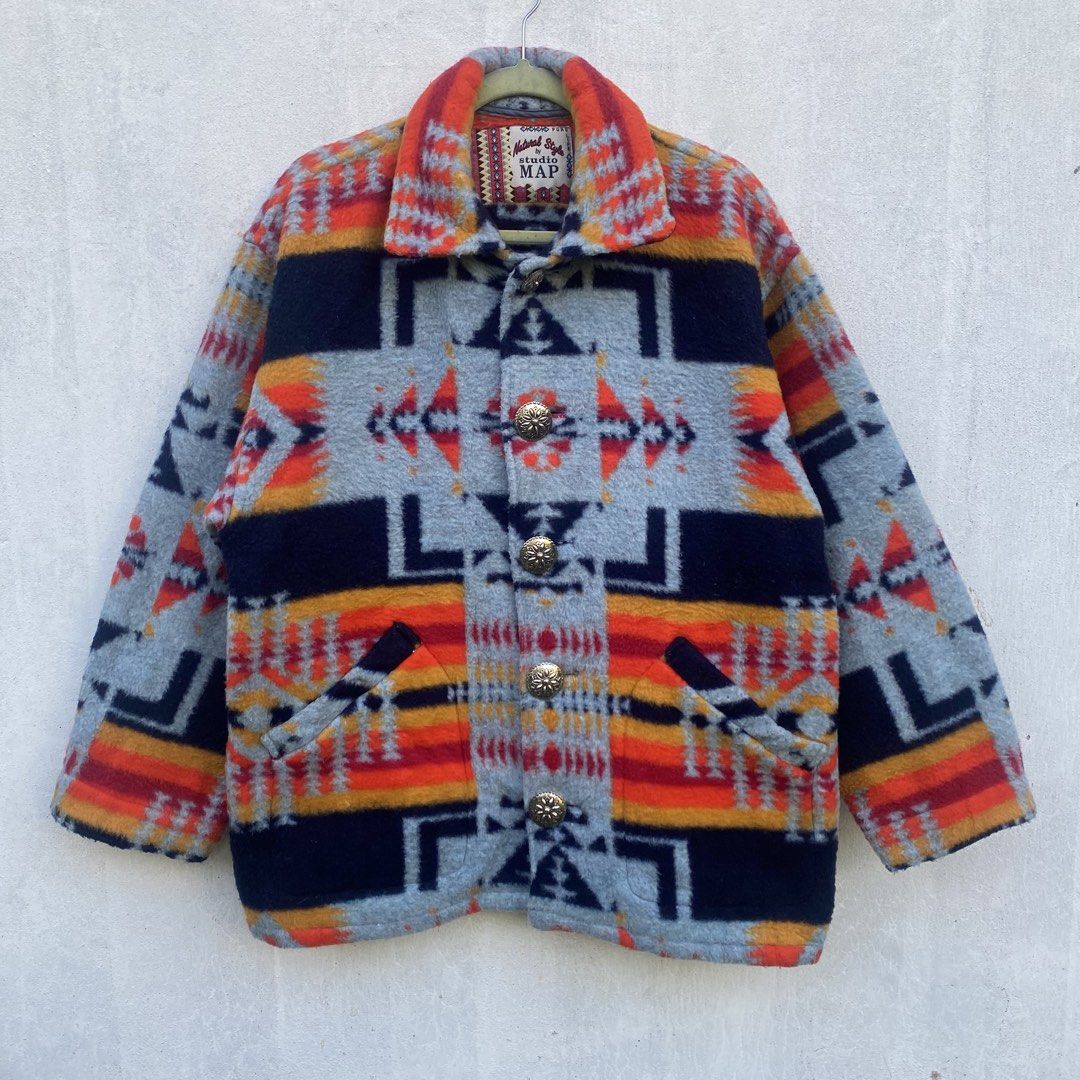 native jacket (Category: Coats, Jackets and Outerwear) located in Kem Desa Pahwalan. Submitted by caxxual (Listing ID 1450666190, Image 1). Description: condition mantop.