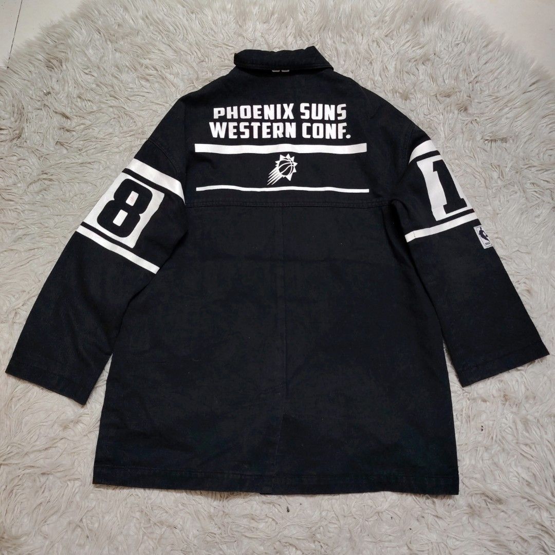 NBA Denim Parka Jacket (Category: Other Sports Equipment and Supplies) located in Bota. Submitted by mista.fixx (Listing ID 1450685042, Image 2). Description: 🔥Declare Status Item : Bundle 🔥Size Tag : S 🔥Pit 23 Labuh 32 🔥Made in China 🔥Condition : Padu 8/10 Fresh baru keluar guni bang. Warna gelap lawa lagi. Material kain denim, dalaman ada kain lembut selapis. Button semua function. Sesuai buat pakai santai atau jalan. Luncurrr #mrf #mrfgar