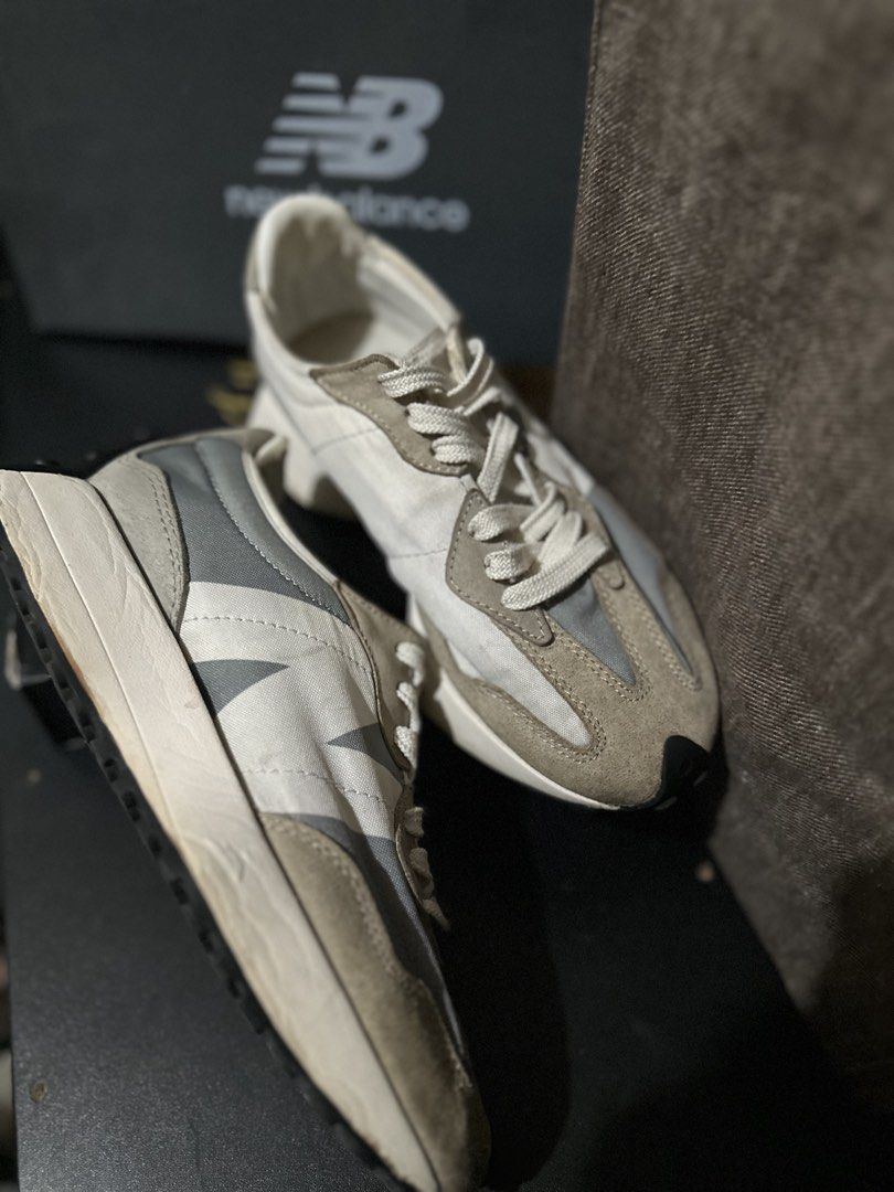 New Balance 327 Sneakers (Category: Sneakers) located in Quezon City. Submitted by plzdeclutter (Listing ID 1450707420, Image 2). Description: -size 22.5 cm / 5.5 US W -minimal signs of wear -authentic pair -LP .