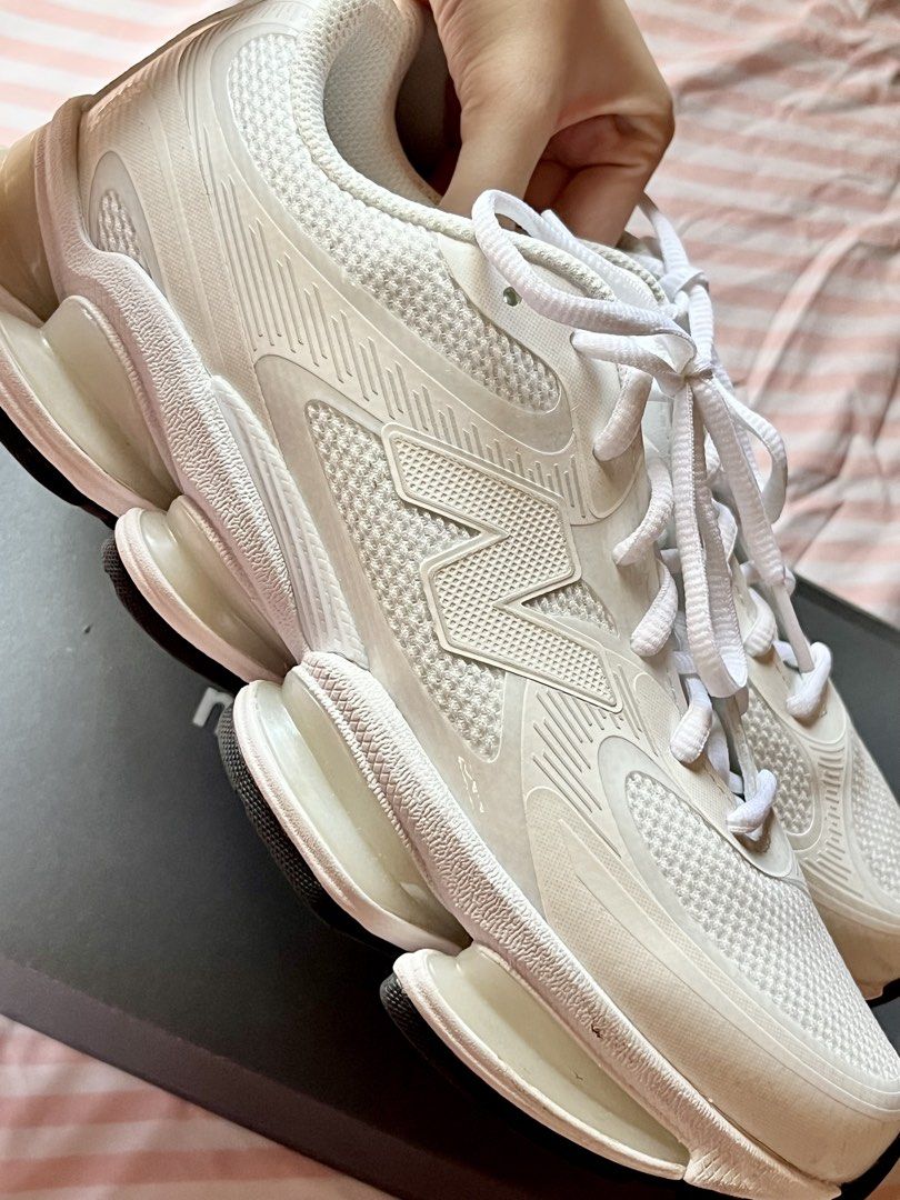 New Balance Abzorb 2000 (Unisex) (Category: Sneakers) located in Batangas. Submitted by rychee_ (Listing ID 1450586209, Image 3). Description: ORIGINAL New Balance Abzorb 2000 🪽 • Unisex | Excellent condition (used 2x only) | W/ original box • US 7.5 | UK 7 | EU 40.5 • I’m usually a size 8.5 (Women’s) in sneakers and this fits me just right! • Very unique, comfy, and stylish • Bought for ₱10k+ this June 2026 at Hacienda Designer Outlet (you coul
