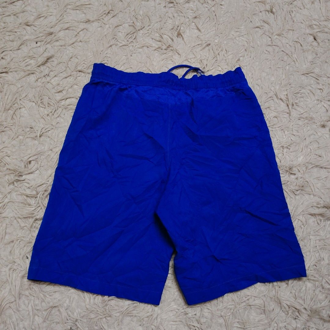Nike Dri-Fit Shorts (Category: Other Sports Equipment and Supplies) located in Bota. Submitted by mista.fixx (Listing ID 1450708901, Image 2). Description: 🔥Declare Status Item : Bundle 🔥Size Tag : XL. Ukur Manual 30-33 🔥Cawat 12.5 Peha 12 Lutut 10 Labuh 18.5 🔥Made in Thailand 🔥Condition : Padu 8/10 Fresh baru keluar guni bang. Warna biru lawa lagi. Material kain nipis stretchable . Sesuai buat pakai santai riadah sukan . Print number ada fa