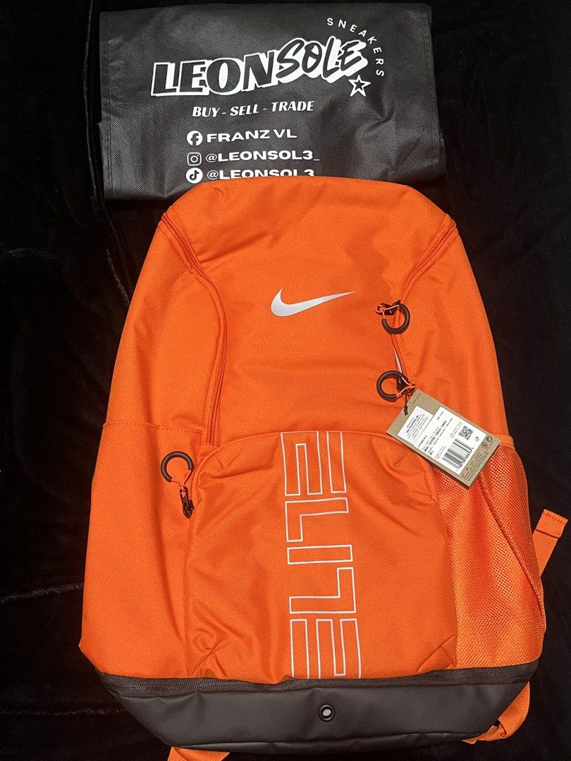Nike Elite Bag V3 Orange (Category: Backpacks) located in Quezon City. Submitted by leonsol3 (Listing ID 1450676954, Image 1). Description: Nike elite bag v3 Orange Below SRP 3500 only✅ 4300 SRP❌ Money back if fake! Pick up/ Shipping 📍Quezon City.
