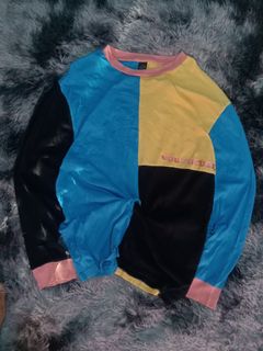 (Category: ) located in . Submitted by wepthriftstyle (Listing ID 1450618482, Image 1). Description: .