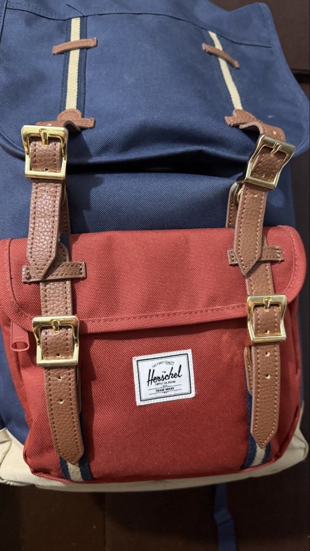 Original Herschel Little America Backpack 30L (Category: Backpacks) located in Cavite. Submitted by jaimeeeeeee (Listing ID 1450716873, Image 3). Description: Original Classic Herschel Little America backpack -100% authentic with herschel tags and e-receipt -Large 30L capacity -As good as new 10/10 with original hang tags -No hidden damages/issues -Super smooth, pristine leather straps -Fits up to 16” laptops.