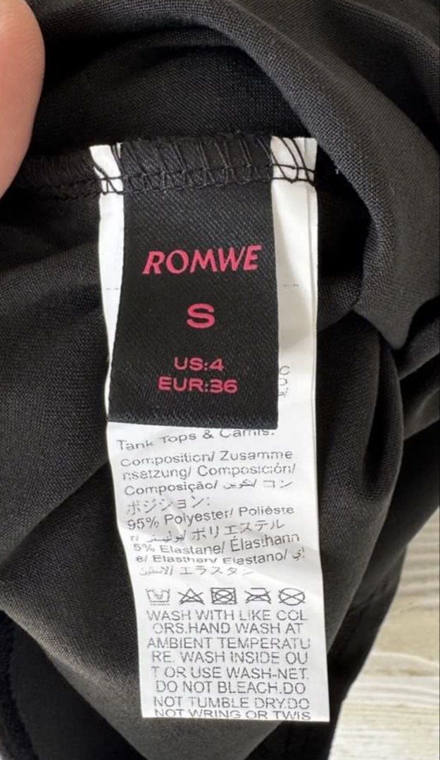 Romwe (Category: Other Tops) located in Tumpat. Submitted by deqla2727 (Listing ID 1450560749, Image 3). Description: Romwe saiz S pit14 labuh15 bhu9 cndn9/10 call,wsap0129636410 c21.