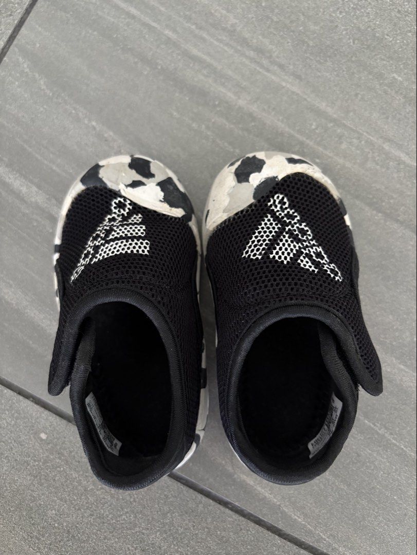 Perfect as baby’s first shoes - Adidas (Category: Babies & Kids Fashion) located in Kuala Lumpur. Submitted by amylow8148 (Listing ID 1450603711, Image 1). Description: - Perfect as baby’s first shoes - Black mesh with cool grey and white camouflage toe - Easy hook-and-loop (velcro) closure - Suitable for daily wear Lightly used, no damage at all Meet up @ Kepong/PJ area for collection .