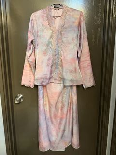 (Category: ) located in . Submitted by frabjouscollection (Listing ID 1450688663, Image 1). Description: .