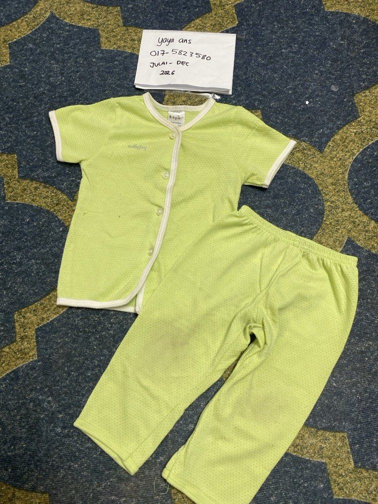 Prelove 9-12m Tollyjoy Green (Category: Babies & Kids Fashion) located in Taiping. Submitted by lemari_preloved_yaya25 (Listing ID 1450718374, Image 1). Description: PRELOVE ITEM Tollyjoy Green 9-12m sedikit stain dibaju dan di seluar. Sedikit berbulu pd baju dan seluar. Not for fussy mommy Jika berminat chat atau terus place order je...