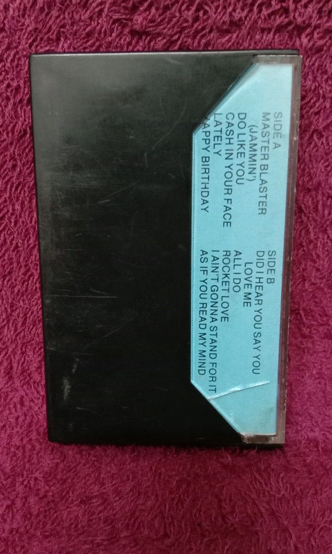 Preloved Kaset Stevie Wonder (Category: CDs & DVDs) located in Batu Pahat. Submitted by azmscollections (Listing ID 1450657804, Image 2). Description: - Inlay dan kaset cun - Sesuai untuk koleksi - Harga x termasuk pos.