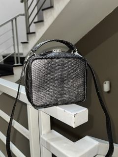 (Kategori: ) berada di . Dikirim oleh darilemaritata (ID iklan 1450648525, Gambar 1). Deskripsi: .