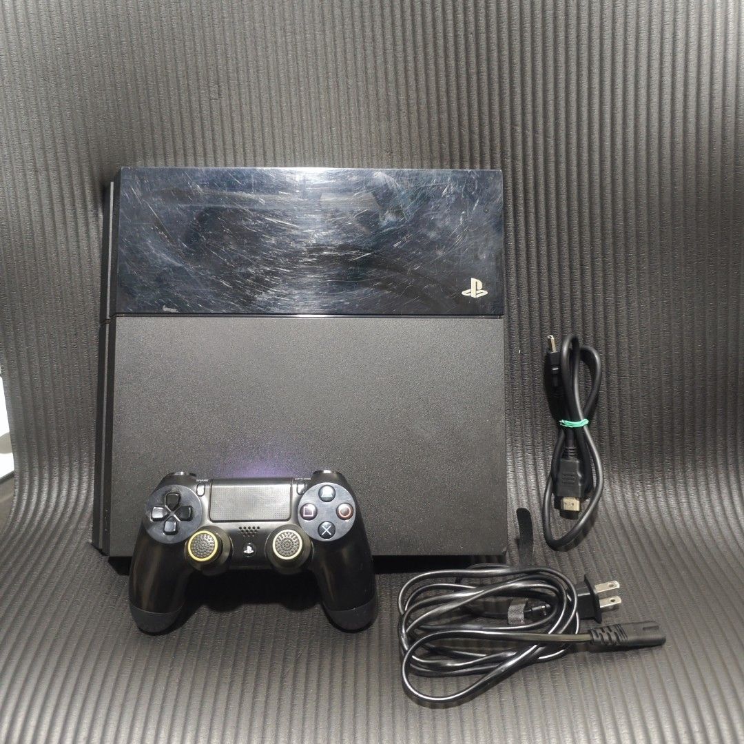 PS4 Phat 1TB Cuh Model 1106A ( FW: 11.50) (Category: PlayStation) located in Quezon City. Submitted by shopme_gadget30 (Listing ID 1450674570, Image 1). Description: for sale fixed price good condition no issue plus and play Some Scratches (See photo) Storage : 1TB firmware : 11.50 (Pwde i jailbreak) No Games No Charging Cord for Controller Inclusion Console power cable hdmi 1 controller (Original) Quezon City Area meet up: Sm north only Payment 