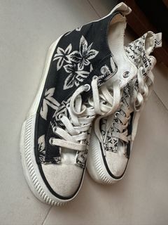 （分類：）位於 。 由 thriftclosetthk 提交（商品編號 1450598151，圖片 1）。簡介： 。