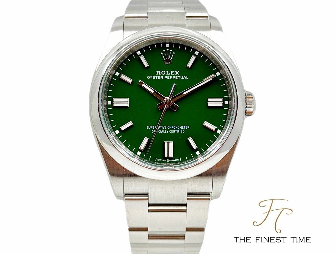 Rolex Oyster Perpetual 36 126000 Green _ Oct 2024 (Category: Watches) located in Singapore. Submitted by thefinesttime (Listing ID 1450616577, Image 1). Description: Model: Rolex Oyster Perpetual 36 Reference: 126000 Case Diameter: 36MM Dial Color: Green Material: Steel Bezel Material: Steel Bracelet Material: Steel Series: Alphanumeric New or Used: Used Box & Paper: Yes,full set with white tag Date of Purchase: October 2024 Warranty: 5-yrs fr pu