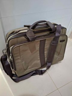 (Kategori: ) berada di . Dikirim oleh clarity_store (ID iklan 1450586469, Gambar 1). Deskripsi: .
