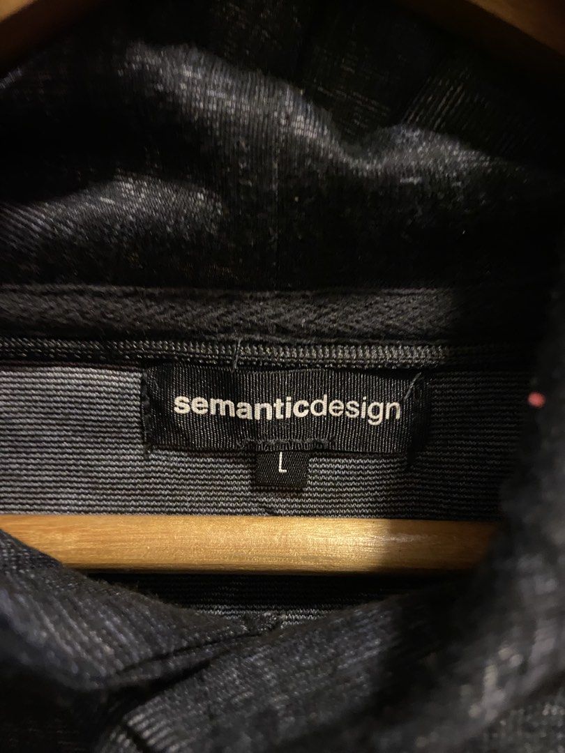 Sematic Design Dark Plaid (Category: Luxury Apparel) located in Cagayan de Oro. Submitted by reupcycle (Listing ID 1450650576, Image 3). Description: dm for more details .
