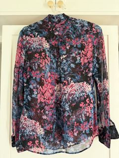 (Category: ) located in . Submitted by iloveselling87 (Listing ID 1450550253, Image 1). Description: .