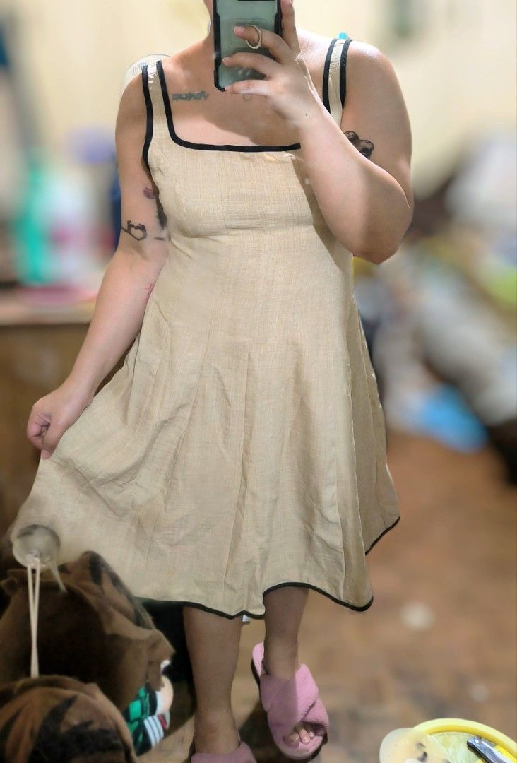 SHEIN Square-neck dress (Apricot) (Category: Dresses) located in Cainta. Submitted by cookietherapyph (Listing ID 1450722268, Image 3). Description: Bnew SHEIN dress Size small but fits med Has zipper at the back Looks better when ironed (didnt have time to iron before fitting) Fabric not stretchy but forgiving sya sa malaki tummy (For reference: my waist is 31-32" and hips 39") See photos for when worn, complete item description and size. MOP: G