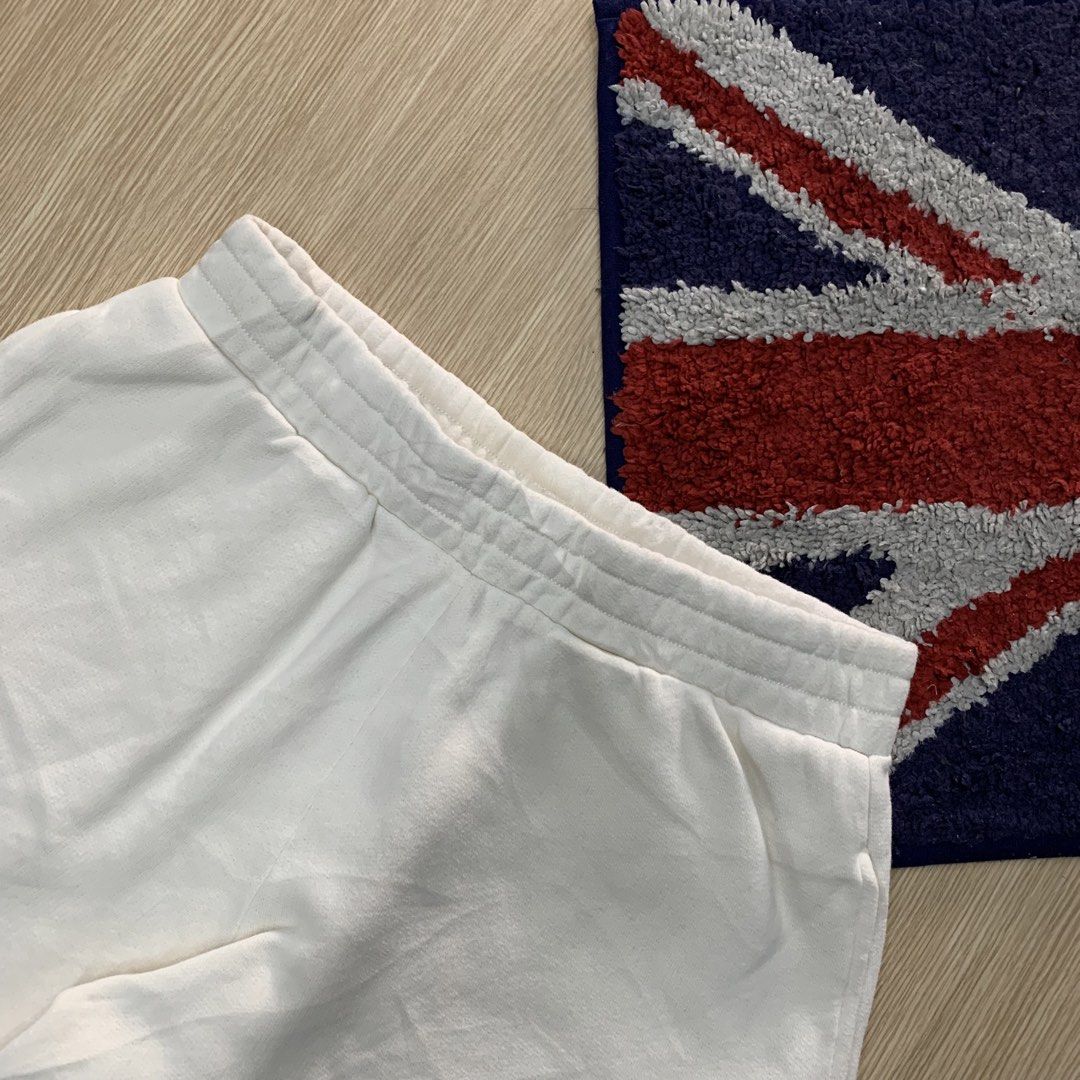 SHORT VANS (Kategori: Bawahan) berada di Medan. Dikirim oleh pm061 (ID iklan 1450659235, Gambar 2). Deskripsi: SIZE M(29-30) UNISEX.