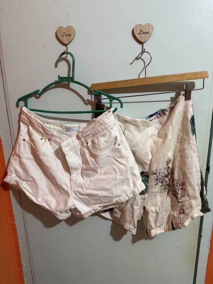 Shorts take Two for 199 (Category: Shorts) located in Cabanatuan. Submitted by pixiecollections (Listing ID 1450580329, Image 1). Description: Bershka White shorts and Floral shorts take two for 199 Best Fit: Large RFS: decluttering.