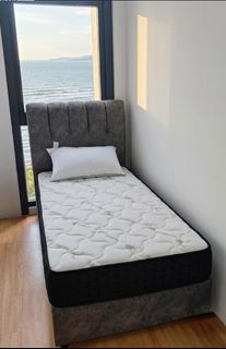 (Category: ) located in . Submitted by natuzzi_furniture (Listing ID 1450604437, Image 1). Description: .