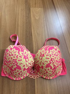 (Category: ) located in . Submitted by ladyshop01 (Listing ID 1450555180, Image 1). Description: .