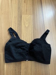 (Category: ) located in . Submitted by ladyshop01 (Listing ID 1450641767, Image 1). Description: .