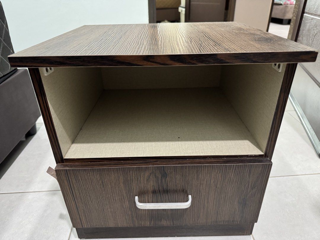 Small cabinet rack (Category: Shelves, Cabinets & Racks) located in Kampung Sungai Ara. Submitted by geshh5 (Listing ID 1450648003, Image 1). Description: Not using ! Clearance .