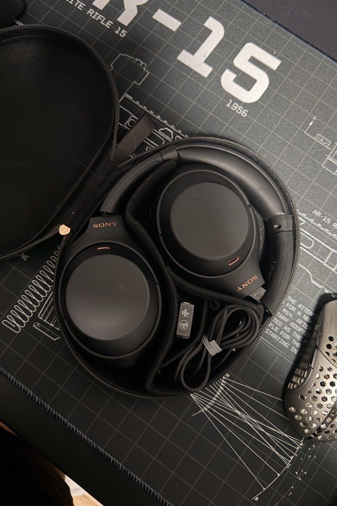 Sony WH-1000XM4
