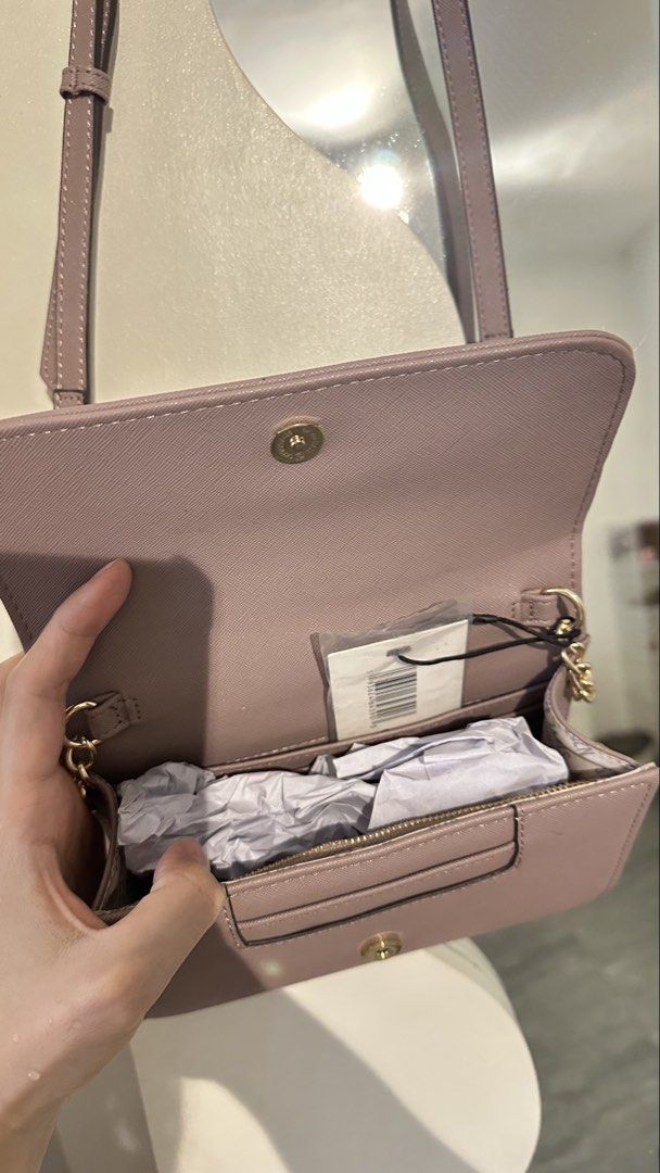 Steve Madden Blynn Crossbody Bag (Category: Cross-body Bags) located in Marilao. Submitted by pgbdc (Listing ID 1450551598, Image 3). Description: - Brand new with tag - from the US - Lilac mauve (very pretty color!) - with card slots and zipper inside.