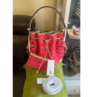 (Kategori: ) berada di . Dikirim oleh pl.me (ID iklan 1450627180, Gambar 1). Deskripsi: .