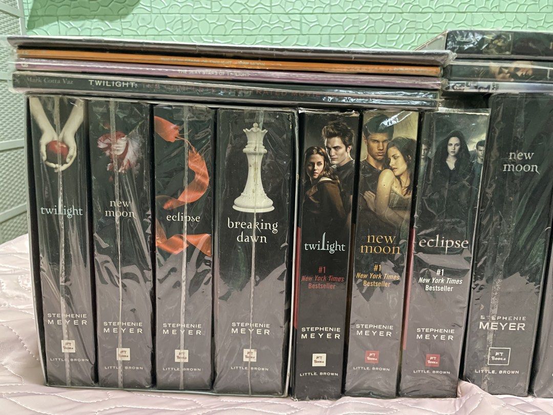 Twilight Saga Books by Stephenie Meyer (Category: Storybooks) located in Paranaque City. Submitted by perverts (Listing ID 1450580224, Image 3). Description: TWILIGHT SAGA COLLECTION SOLD AS A SET - TAKE ALL FOR 6,000 (MOST OF THE BOOKS ARE BROWNING) 16 BOOKS 3 MAGAZINES 3 DVDs METHOD OF PAYMENT - GCASH OR GOTYME METHOD OF DELIVERY - J&T/LALAMOVE (SHIPPING WILL BE SHOULDERED BY YOU) 📍PARAÑAQUE DM FOR MORE INQUIRIES BOOKS 1. TWILIGHT SAGA BOX SET
