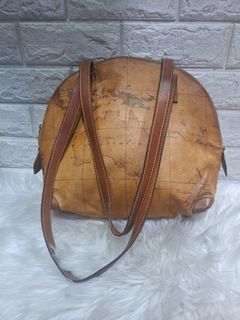 (Category: ) located in . Submitted by jhaz_bags (Listing ID 1450673123, Image 1). Description: .