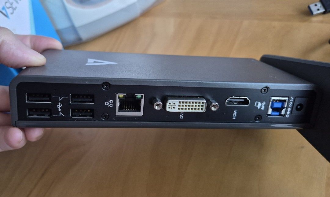 V7 Universal USB 3.0 Docking Station513536661337548802