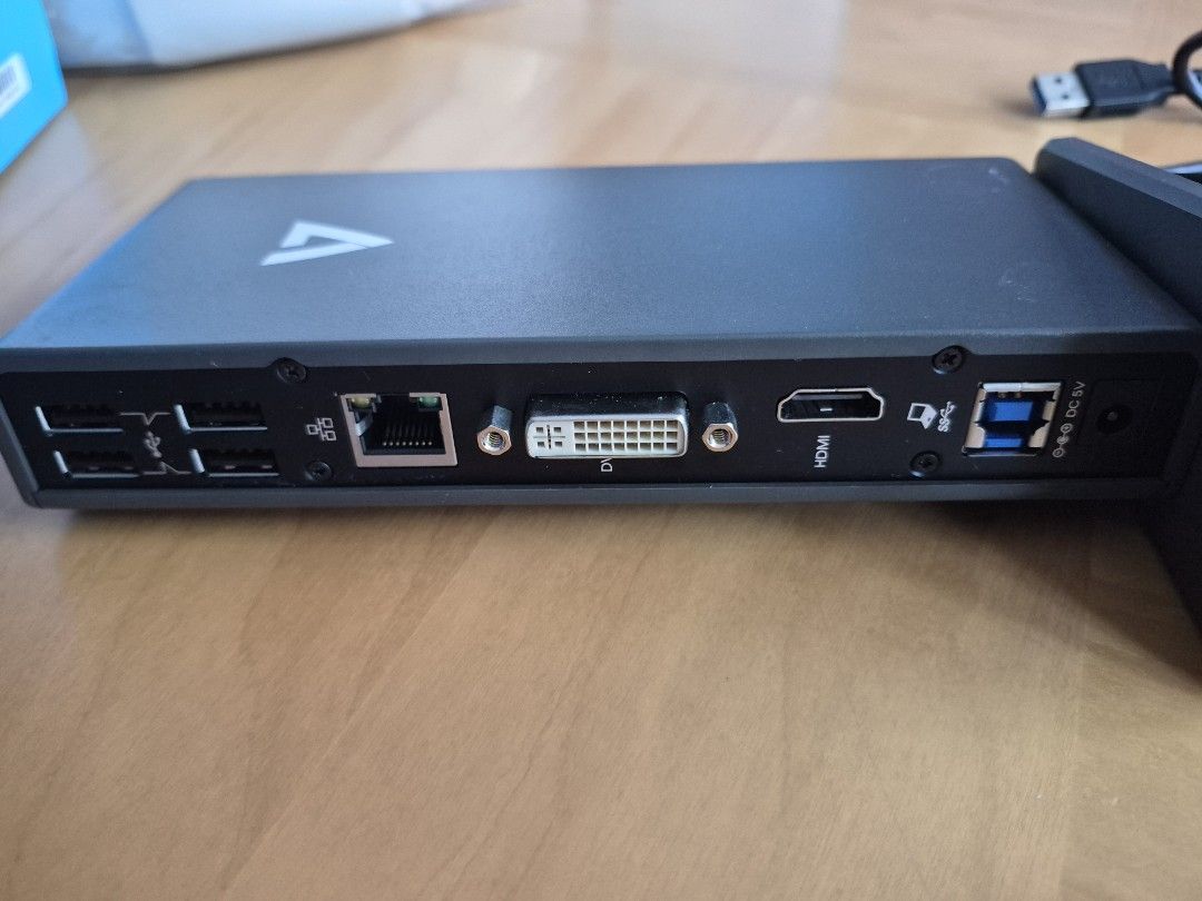 V7 Universal USB 3.0 Docking Station513536661337548801