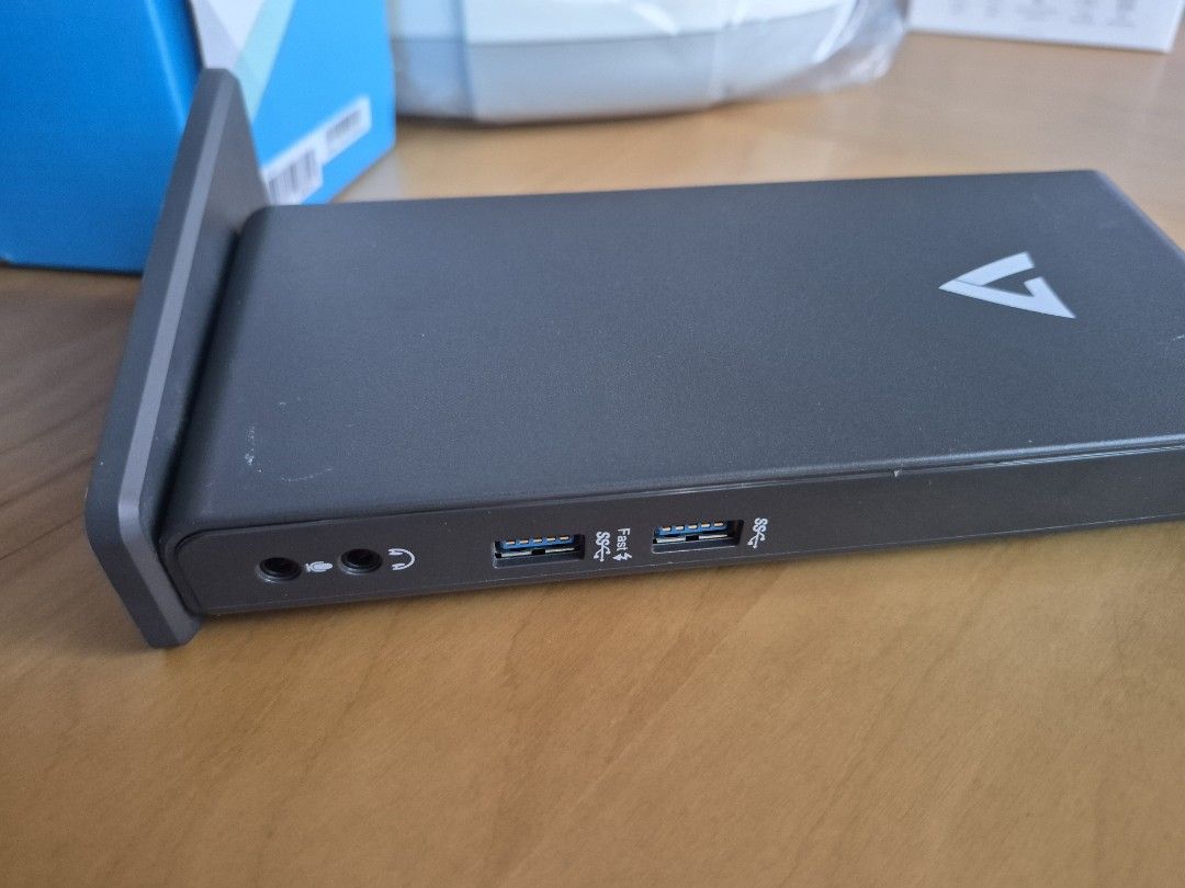 V7 Universal USB 3.0 Docking Station513536661337548803